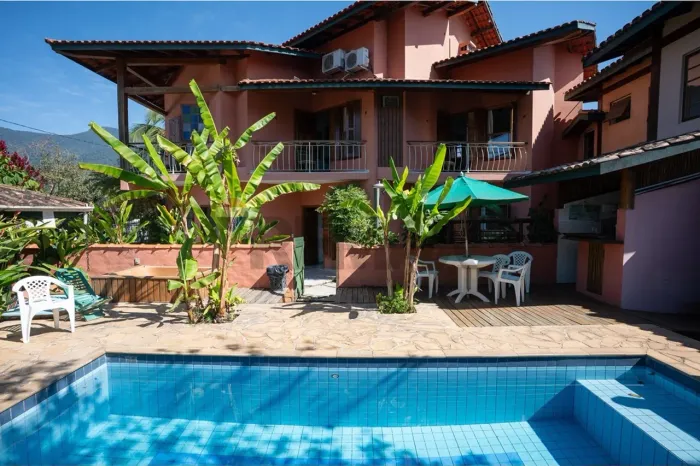 Pousada com Restaurante à Venda no Perequê