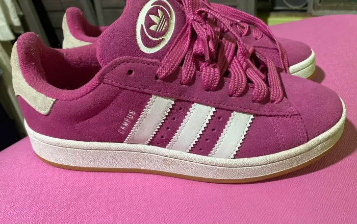 Tênis Adidas