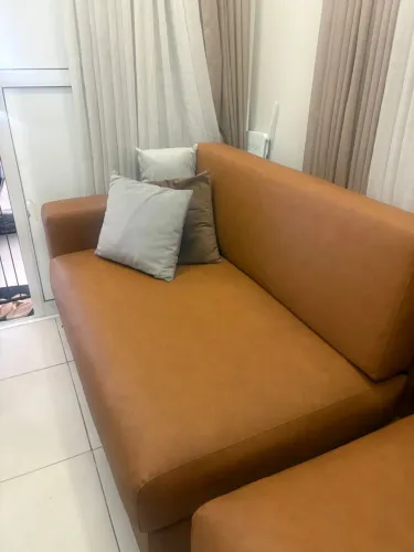 Sofá de Couro
