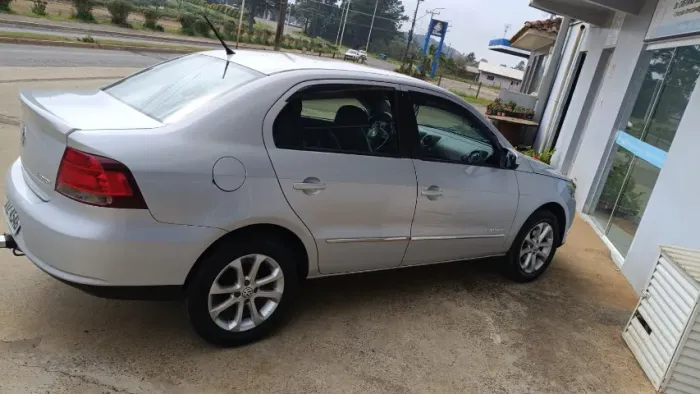 Volkswagen Voyage Comf/highli. 1.6 MI T.flex 8V 4P 2013