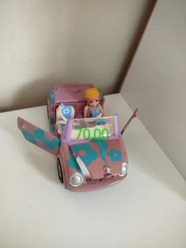 Boneca poly
