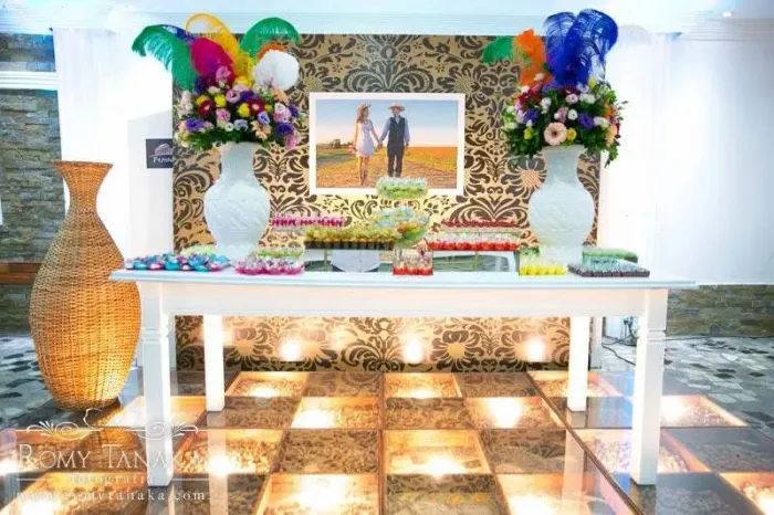 Mesa de madeira Branca 