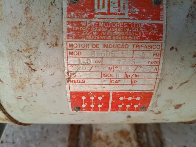 Motor trifásico de 1 CV