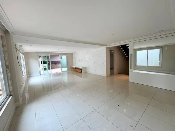 Casa com 297m² nas Dunas - Condomínio Villaggio Dunas