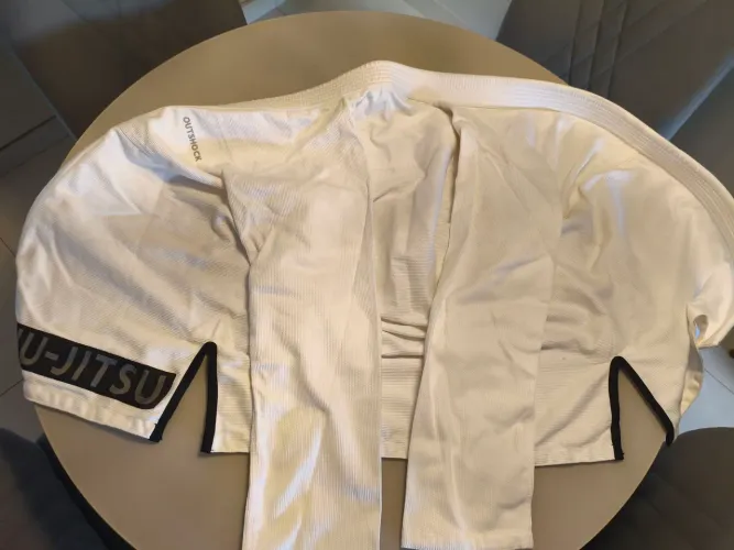 Kimono artes marciais Jiu Jitsu