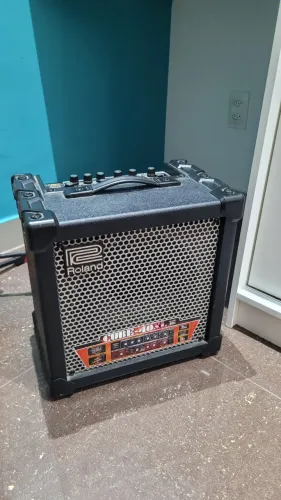 Amplificador Roland Cube 40XL