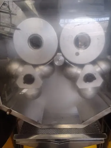 Extratora Industrial de Laranja 150 Litros/Hora