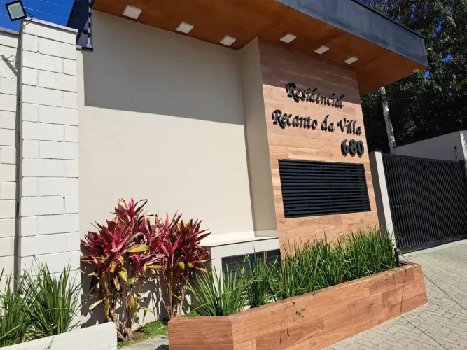 Casa em Condomínio Imóvel para aluguel e venda com 122 metros quadrados com 3 quartos