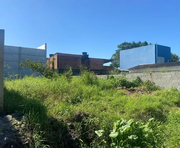 Imóvel para venda tem 276 metros quadrados em Gaivota Praia - Itanhaém - SP