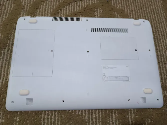 Também inferior Samsung np300e5m