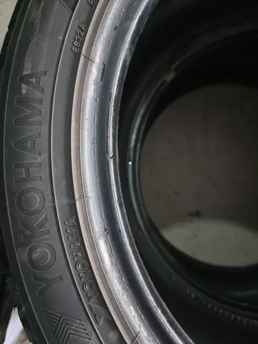 Jogo de Pneus Yokohama 235/45 R17 97v <br>