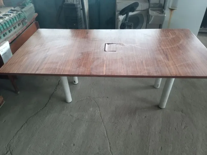 MESA DE 6 LUGARES 