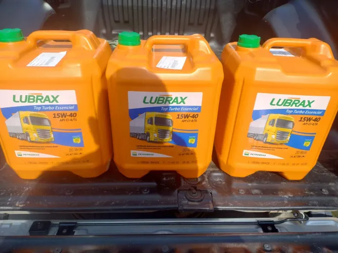 Óleo lubrificante 15W40