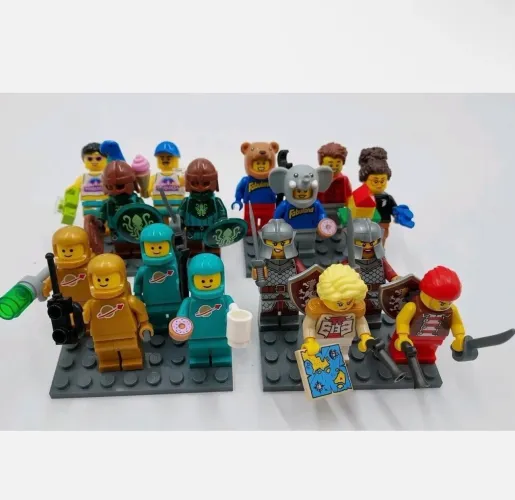 16 Minifiguras lego exclusivo set 21358 -R$50 por mini