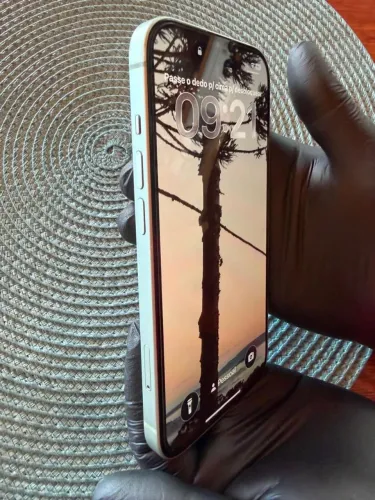 iPhone 15