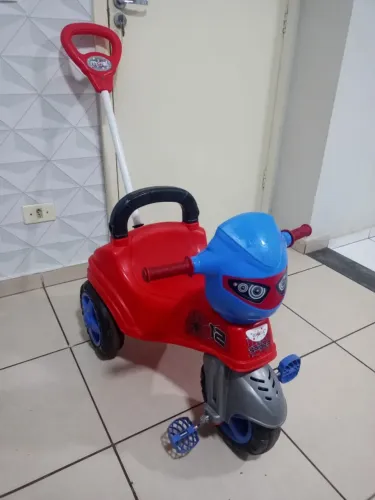Triciclo Baby City Spider da Maral