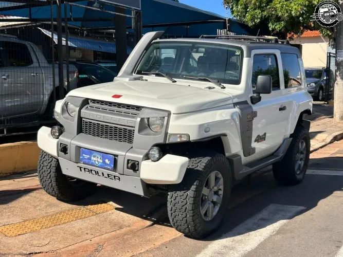 Troller T-4 XLT 3.2 2016