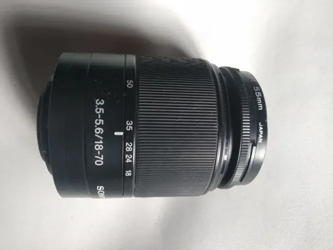 Objetiva Sony A-mount