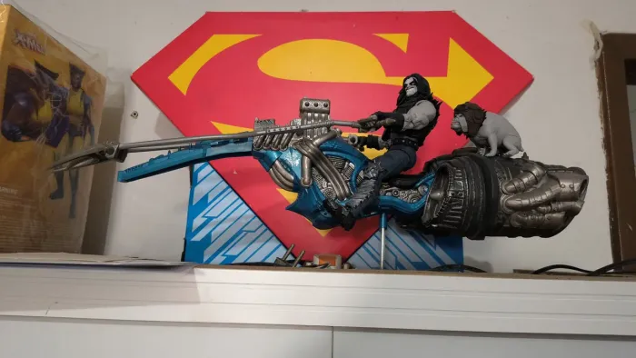 Lobo McFarlane com moto completo todos acessorios