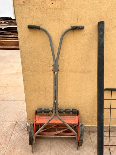 Cortador de grama manual