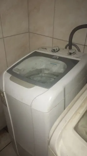 Vendo máquina de lavar roupa 8 kilos funcionando perfeitamente