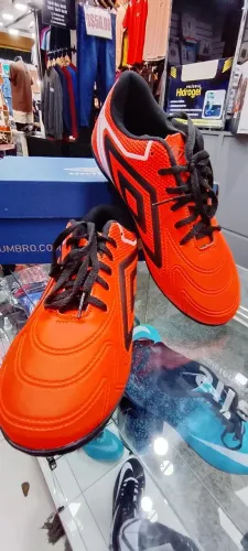 Chuteira Society Umbro Master Class - Adulto