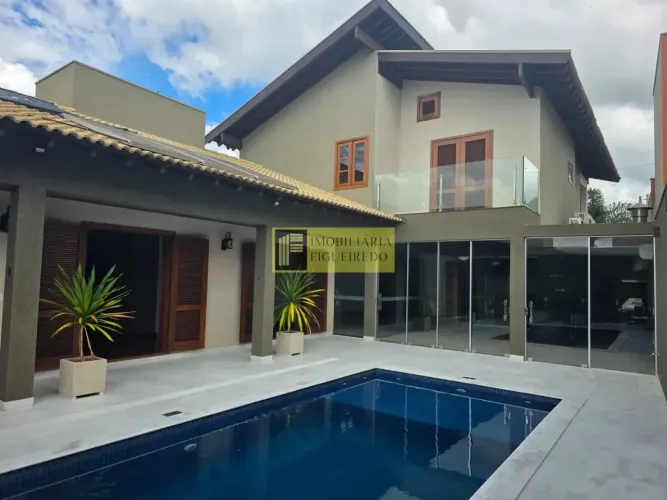 Casa à venda, Village La Montagne, 5 suítes, elevador panorâmico, área gourmet, sauna, esc