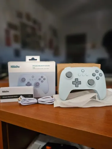 Controle 8BitDo Ultimate C Wireless 2.4G Recarregável Azul Manete | Aberto só para testes