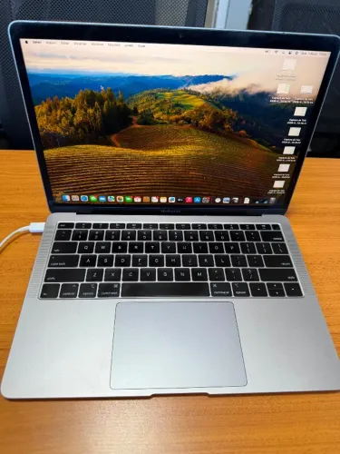 MacBook Air 2019 i5 8Gb 256Gb