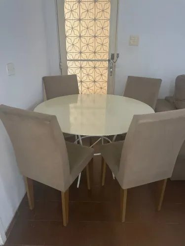 Mesa vidro com 4 cadeiras
