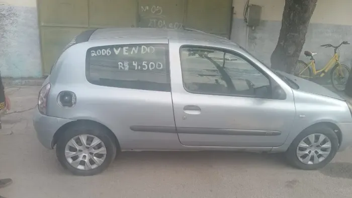 Renault Clio Authentique 1.0 8V 3P 2007