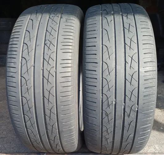 Vende-se par de pneus 215/50/17 Hankook 