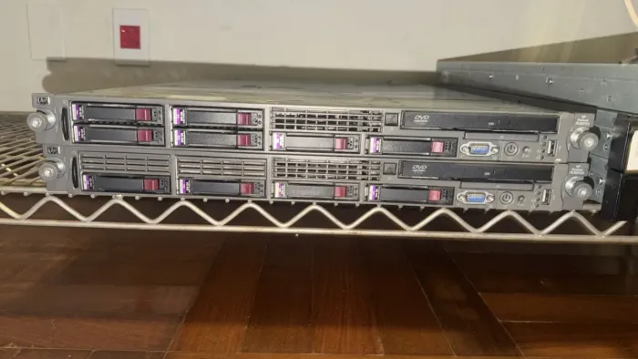 Servidor DL360 20GB RAM 6X300GB 2X700W