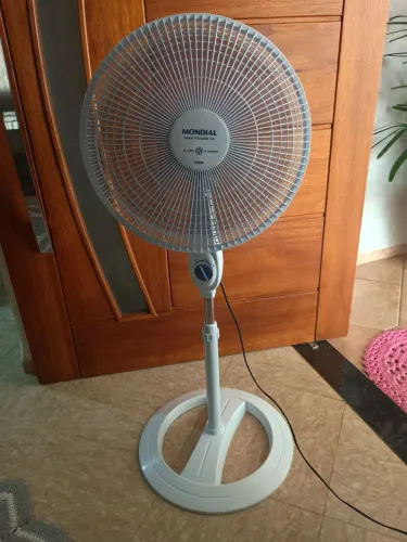 Ventilador coluna Mondial 40 cm