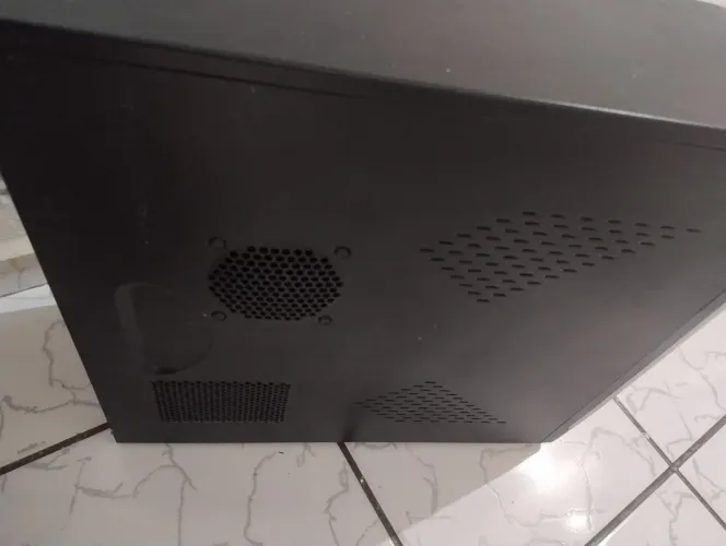 VENDO ESTE CPU USADO LEIA A DESCRIÇÃO COM ATENÇÃO OK.