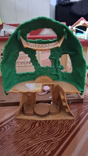 casinha da árvore Sylvanian Families