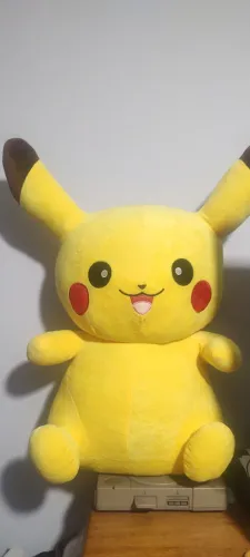 Pelúcia Pikachu Gigante