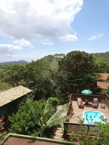 4 Casas com 2 quartos cada, Praia do Rosa - Imbituba/SC