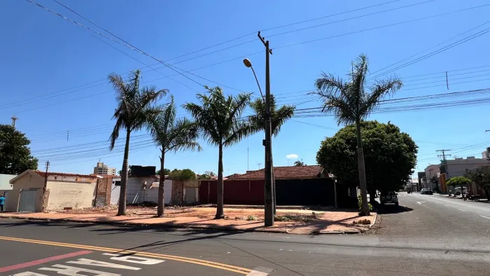 Terreno à Venda em Jataí-GO | Esquina Privilegiada ao Lado da Faculdade