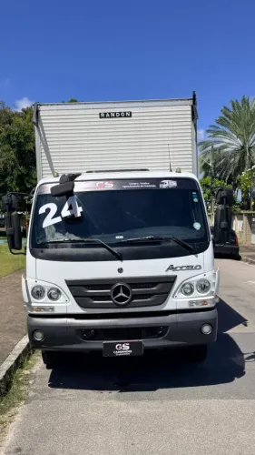 Mb Accelo 817 Ano 2024 C/ Baú 6,50 m Facchini - Extra