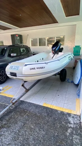 Bote inflável FR375