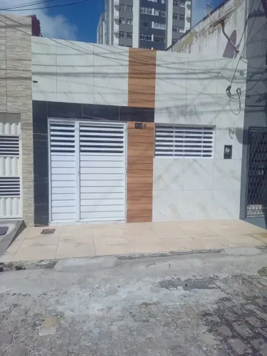Oferta!! Casa 2/4  Excelente localização próximo ao Midway Mall - Lagoa Nova