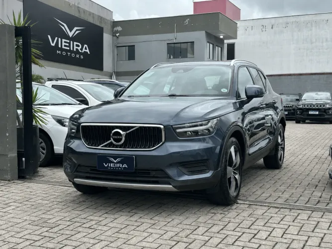 Volvo XC40 XC 40 T-4 Momentum 2.0 190cv FWD 2021
