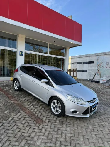 Ford Focus 1.6 S/1.6 SE Flex 16V 5P AUT 2015