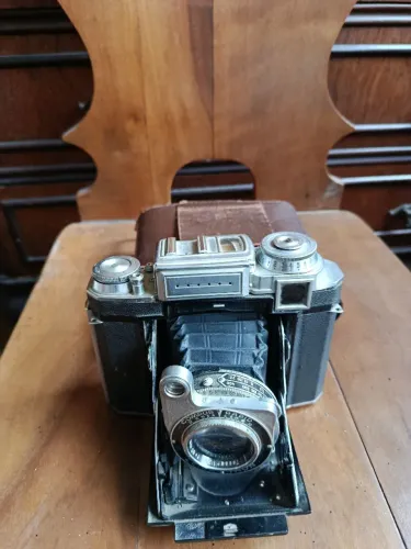 Câmera Antiga Coleção Zeiss Ikon Super Ikonta 533/16 (Anos 40/50)