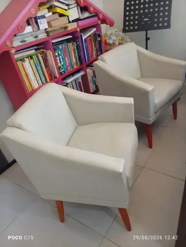 Duas Poltronas