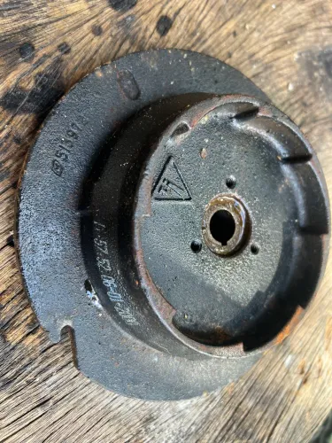 Volante do motor johnson 15 hp 2 tempos 