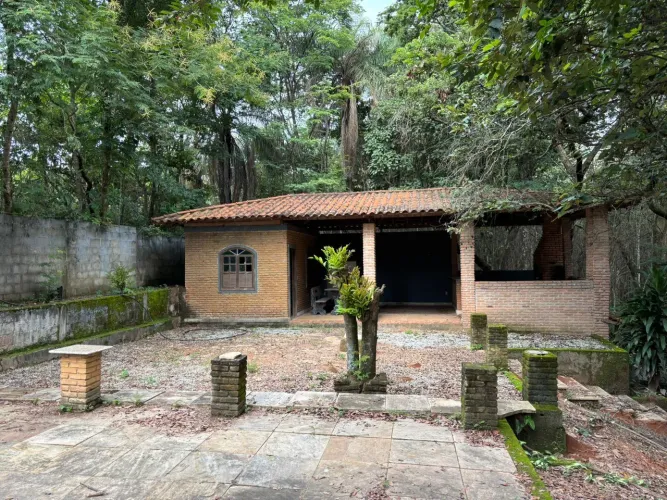Chácara em igarapé