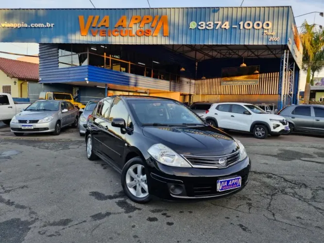 Nissan Tiida S 1.8/1.8 Flex 16V Mec. 2013