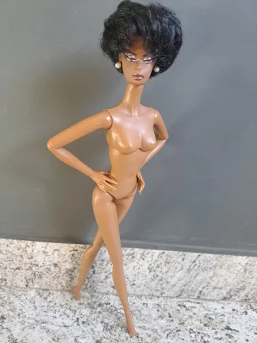 Boneca estilo Vintage Silkstone Barbie